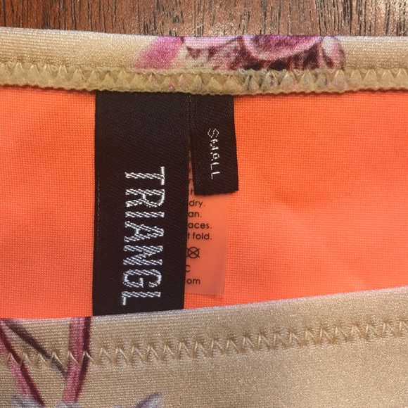 Triangl Bathing Suit Set - Picture 4 of 5